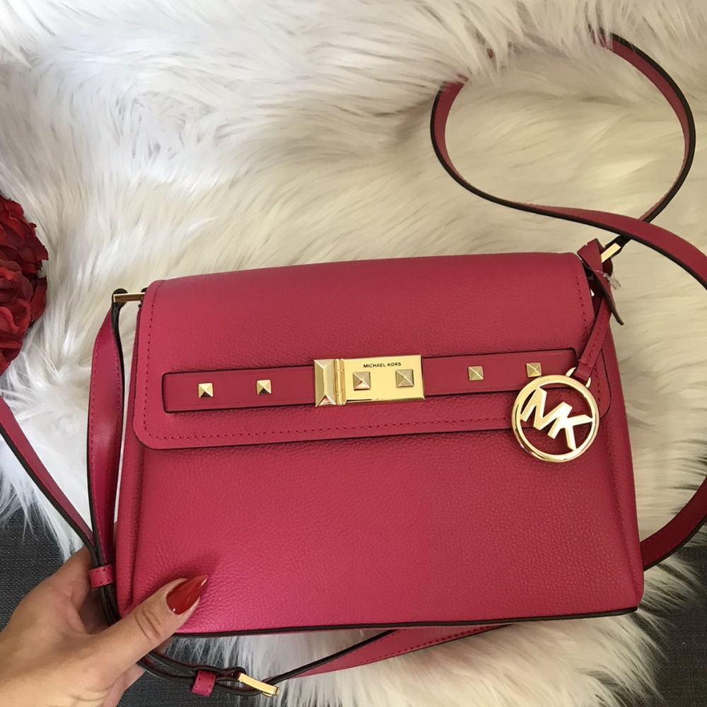 NWT MICHAEL KORS ADDISON SMALL MESSENGER CROSSBODY